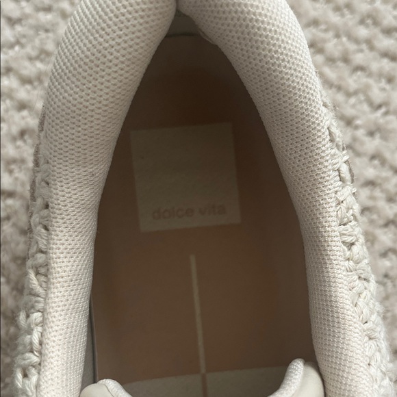 Dolce Vita Cream Platform Sneakers - Picture 2 of 4